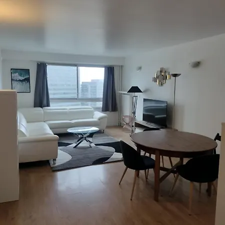 5 Mn 450m Walk Metro - La Defense - 3br - Parking