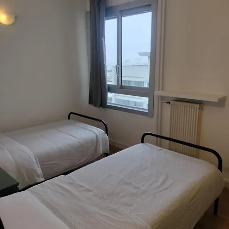 Apartman 5 Mn 450m Walk Metro - La Defense - 3br - Parking Courbevoie